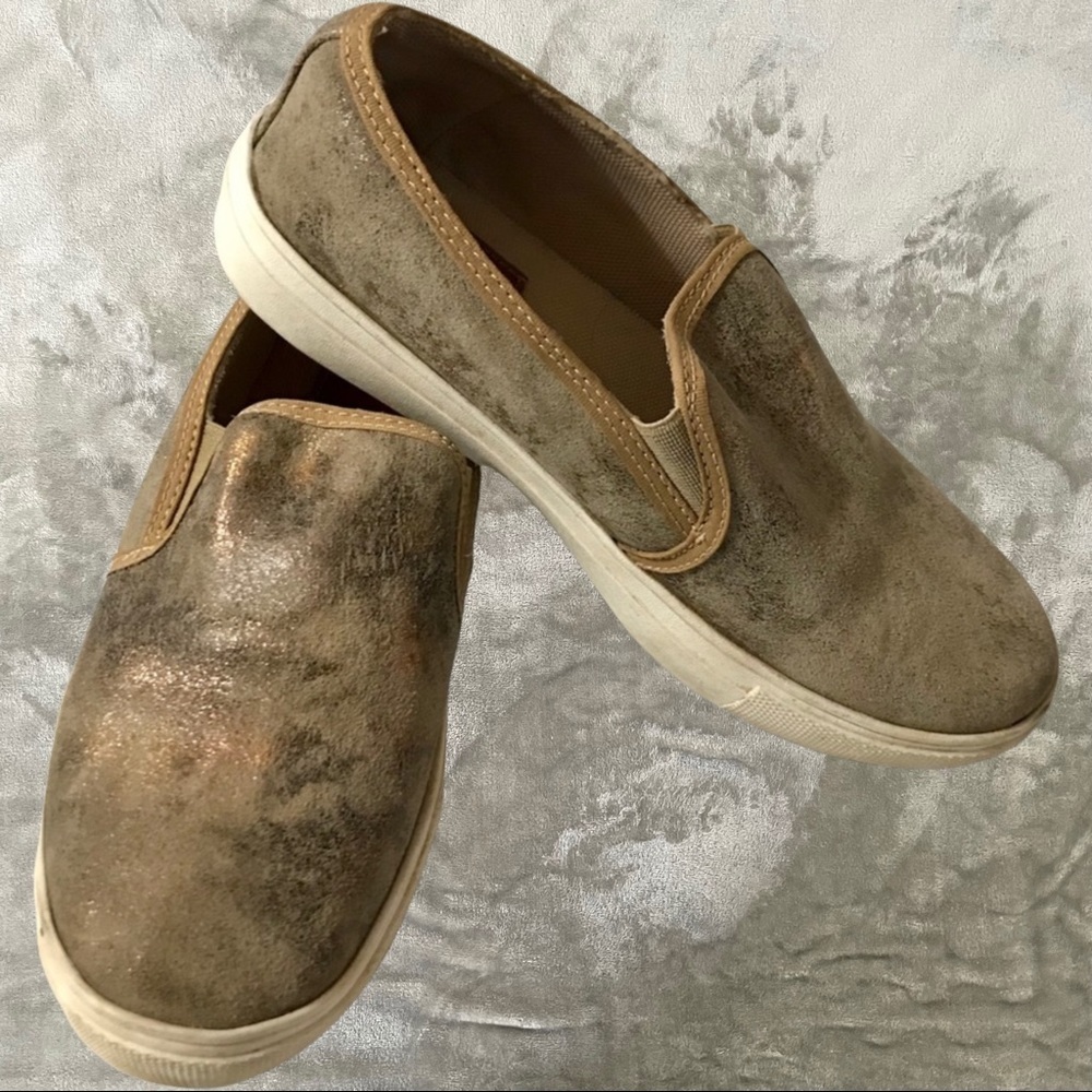 CoFi Gold Bronze Metallic Leather Slip On Sneakers Womens Size 6.5